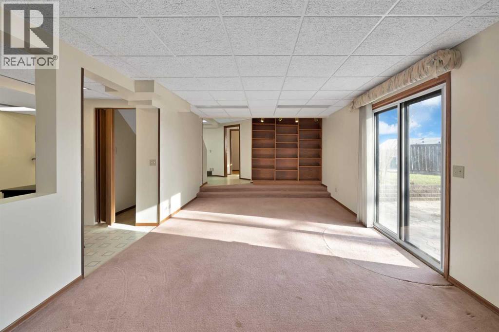 68 Hawkfield Crescent Nw, Calgary, Alberta  T3G 1Z5 - Photo 34 - A2307491