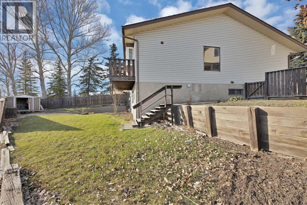68 Hawkfield Crescent Nw, Calgary, Alberta  T3G 1Z5 - Photo 38 - A2307491