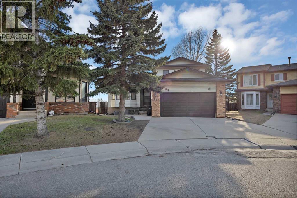 68 Hawkfield Crescent Nw, Calgary, Alberta  T3G 1Z5 - Photo 4 - A2307491
