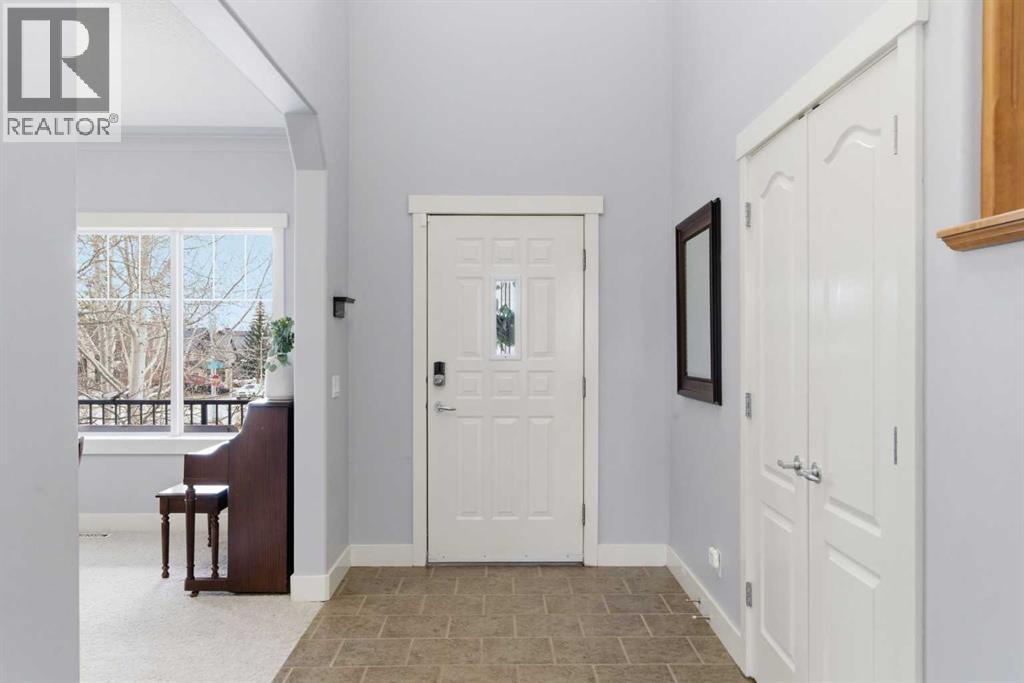 6 Tusslewood Heights Nw, Calgary, Alberta  T3L 2M6 - Photo 3 - A2305303