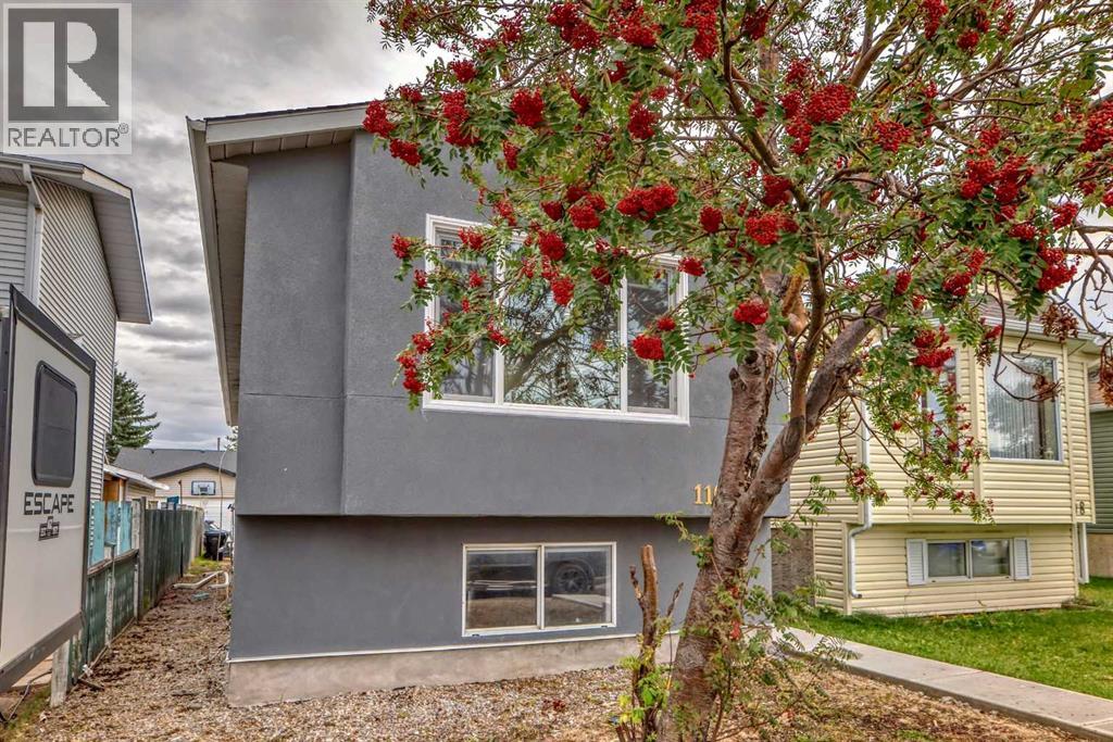 110 Falmere Way Ne, Calgary, Alberta  T3J 2Y4 - Photo 3 - A2268335