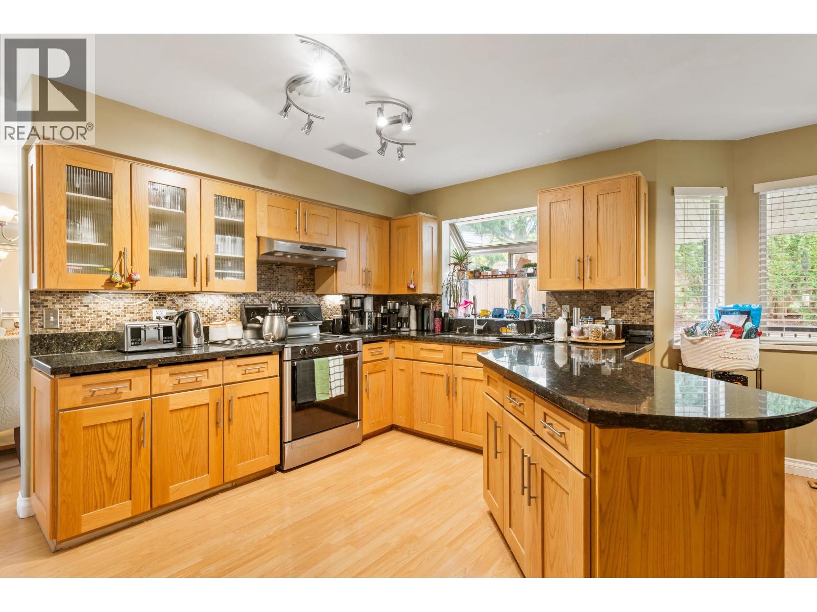 1410 Mountainview Court, Coquitlam, British Columbia  V3E 2R9 - Photo 12 - R3118712