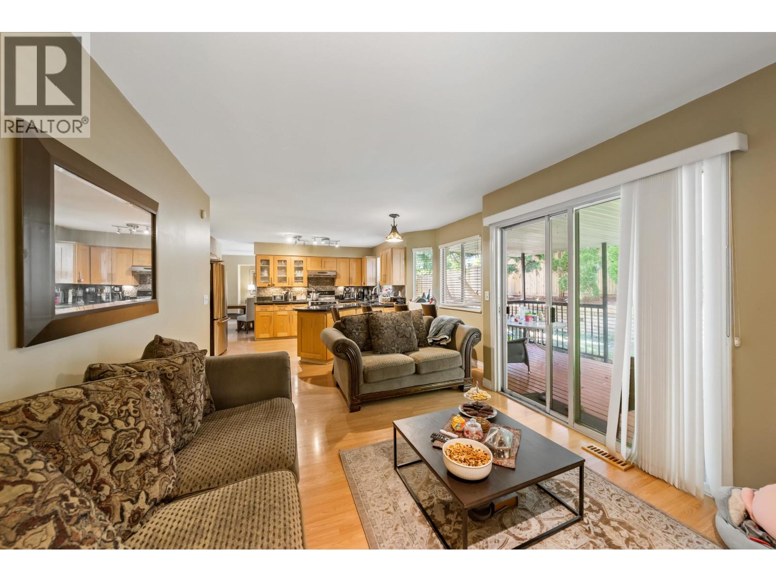 1410 Mountainview Court, Coquitlam, British Columbia  V3E 2R9 - Photo 9 - R3118712