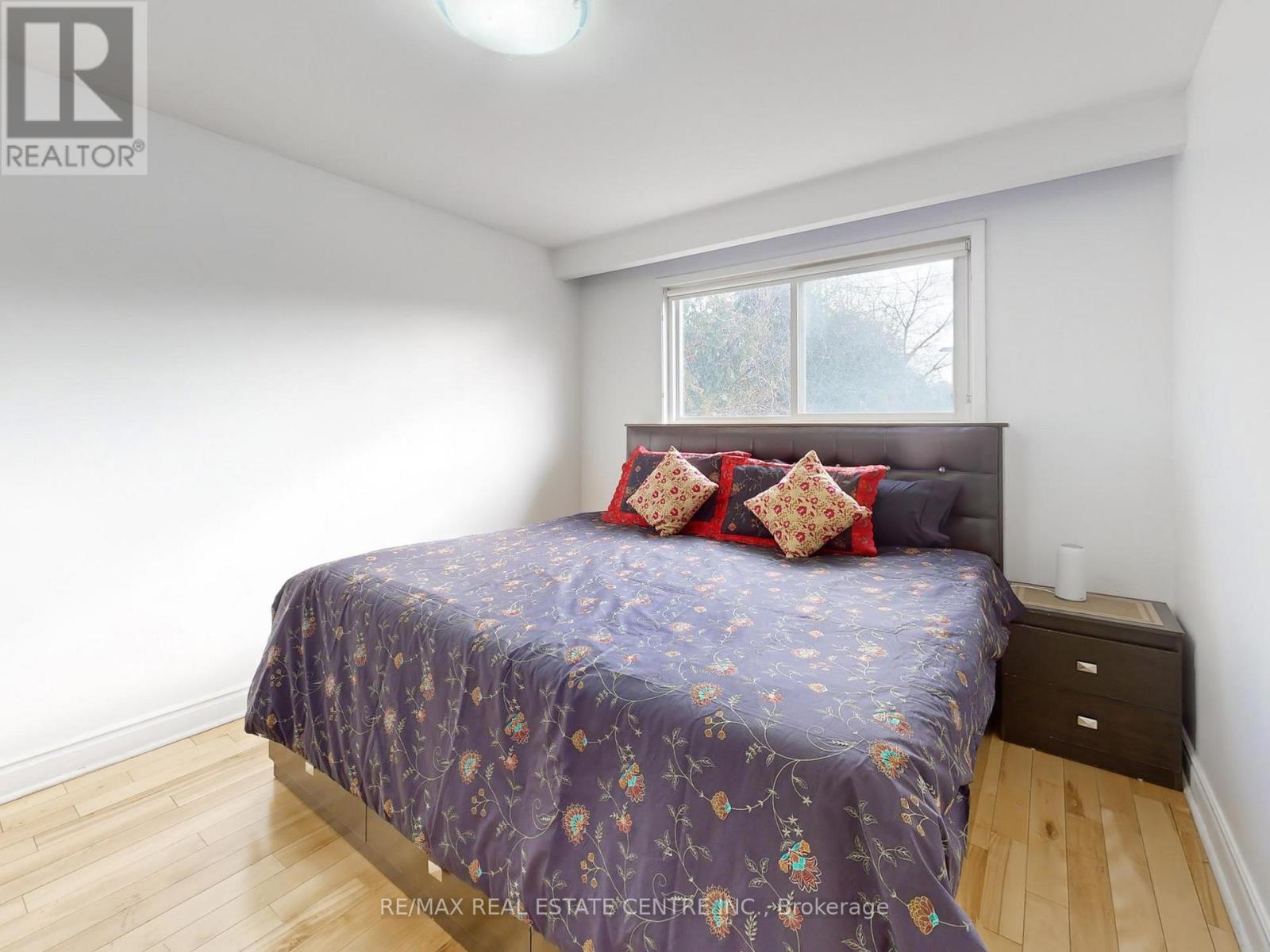 9 Fairchild Avenue, Toronto, Ontario  M2M 1T5 - Photo 11 - C13076254