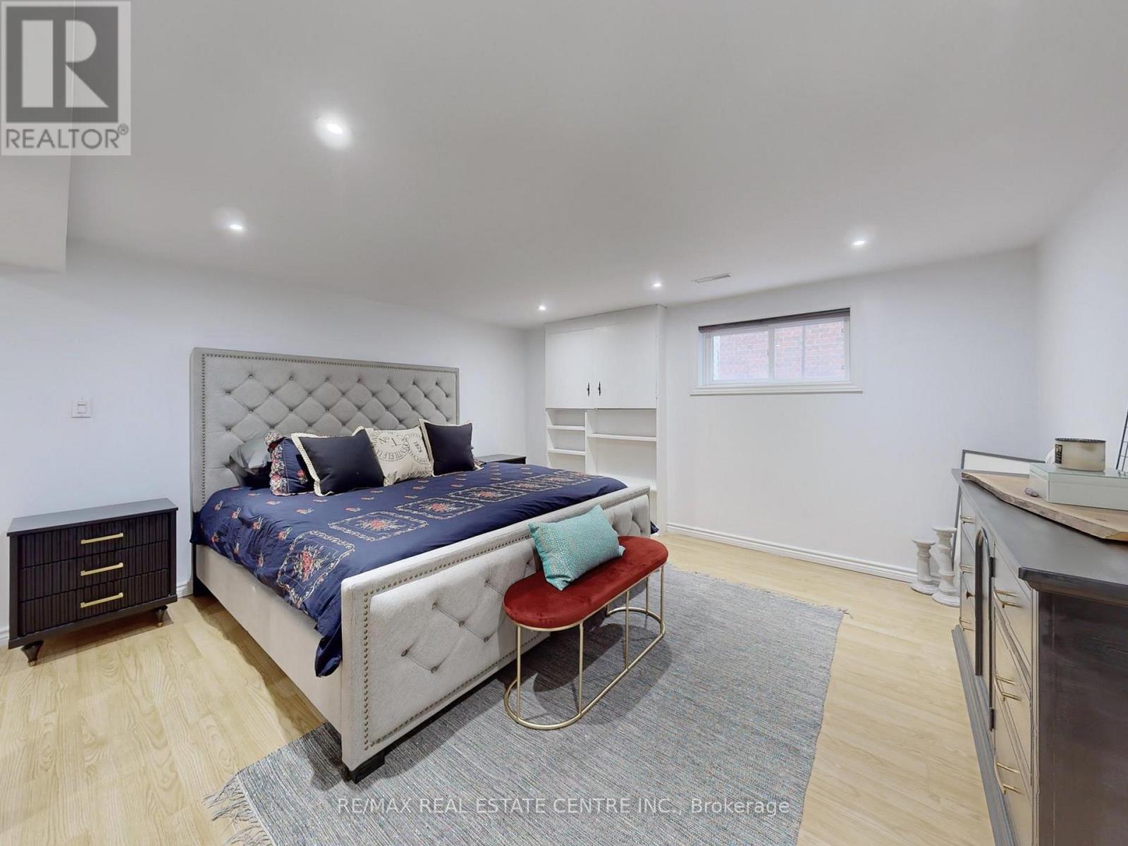 9 Fairchild Avenue, Toronto, Ontario  M2M 1T5 - Photo 17 - C13076254