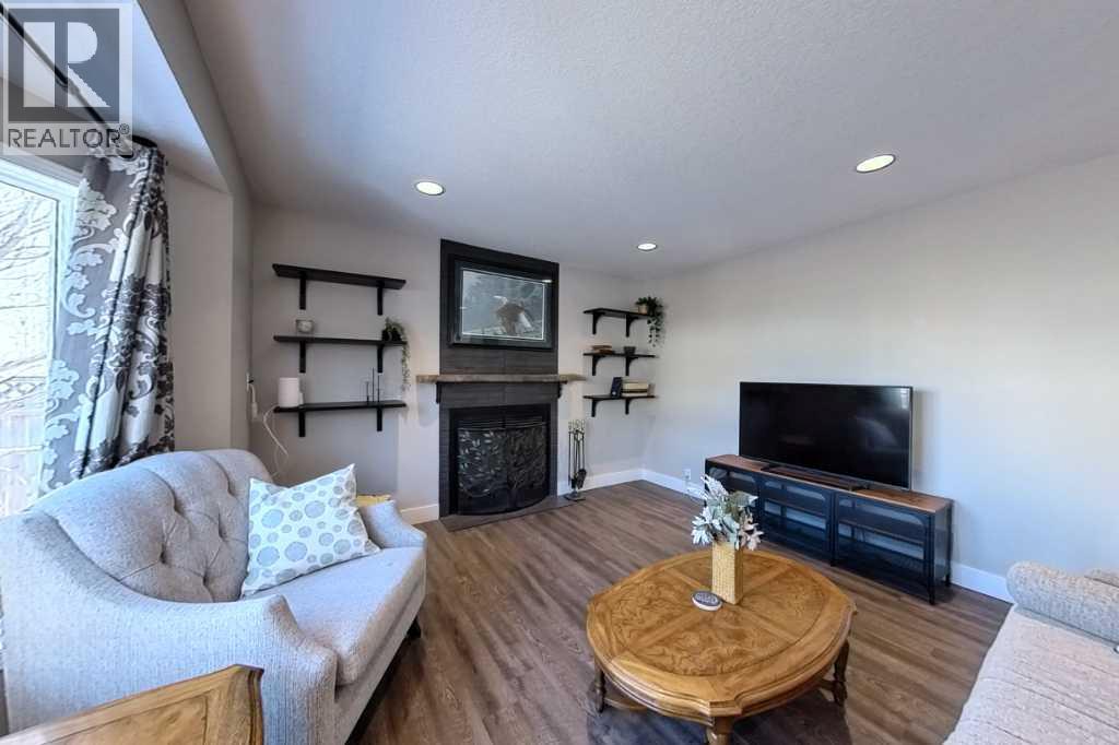 605 Downey Place, Okotoks, Alberta  T1S 1H6 - Photo 16 - A2305377