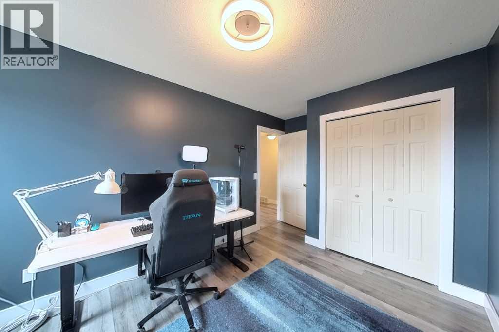 605 Downey Place, Okotoks, Alberta  T1S 1H6 - Photo 33 - A2305377