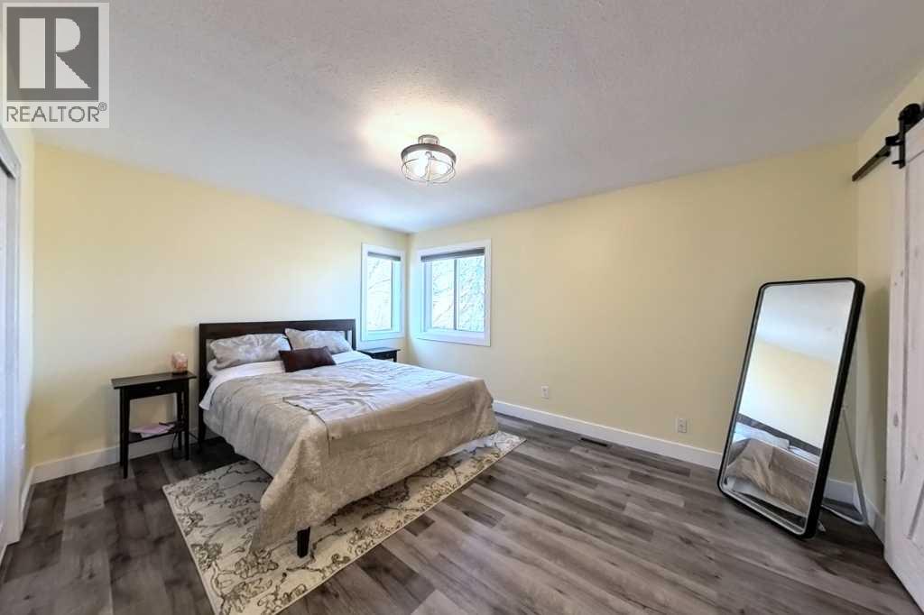 605 Downey Place, Okotoks, Alberta  T1S 1H6 - Photo 21 - A2305377