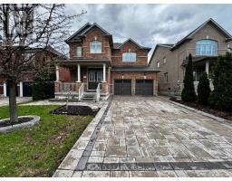 35 COSFORD STREET, Aurora, Ontario
