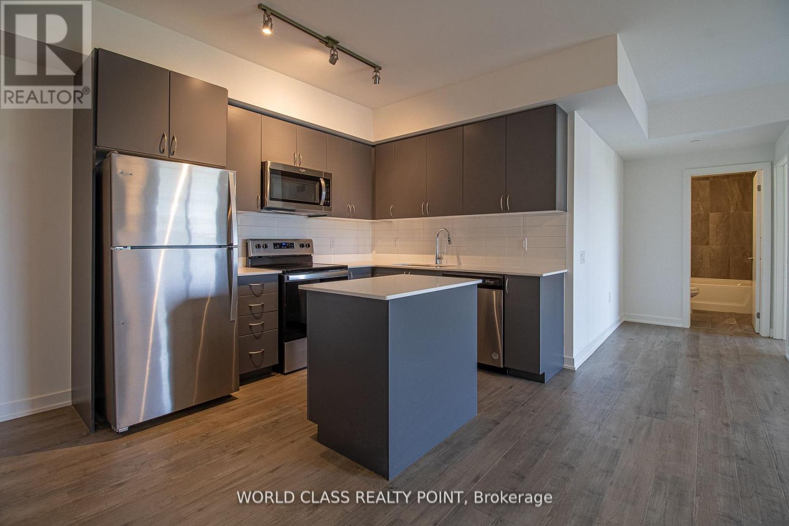 1007 - 56 Lakeside Terrace, Barrie, Ontario  L4M 0L4 - Photo 2 - S13076280