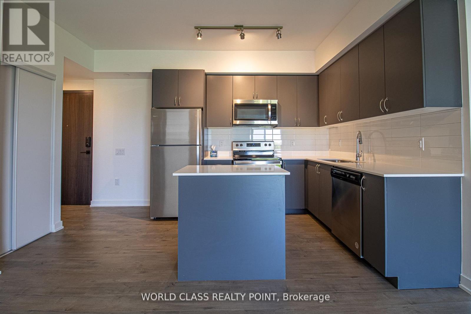 1007 - 56 Lakeside Terrace, Barrie, Ontario  L4M 0L4 - Photo 3 - S13076280