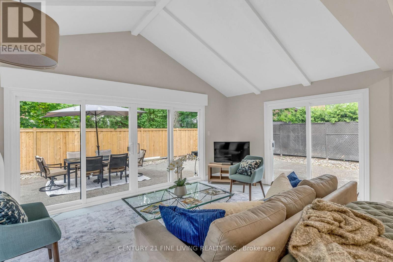 46 Rossburn Drive, Toronto, Ontario  M9C 2P8 - Photo 17 - W13076264