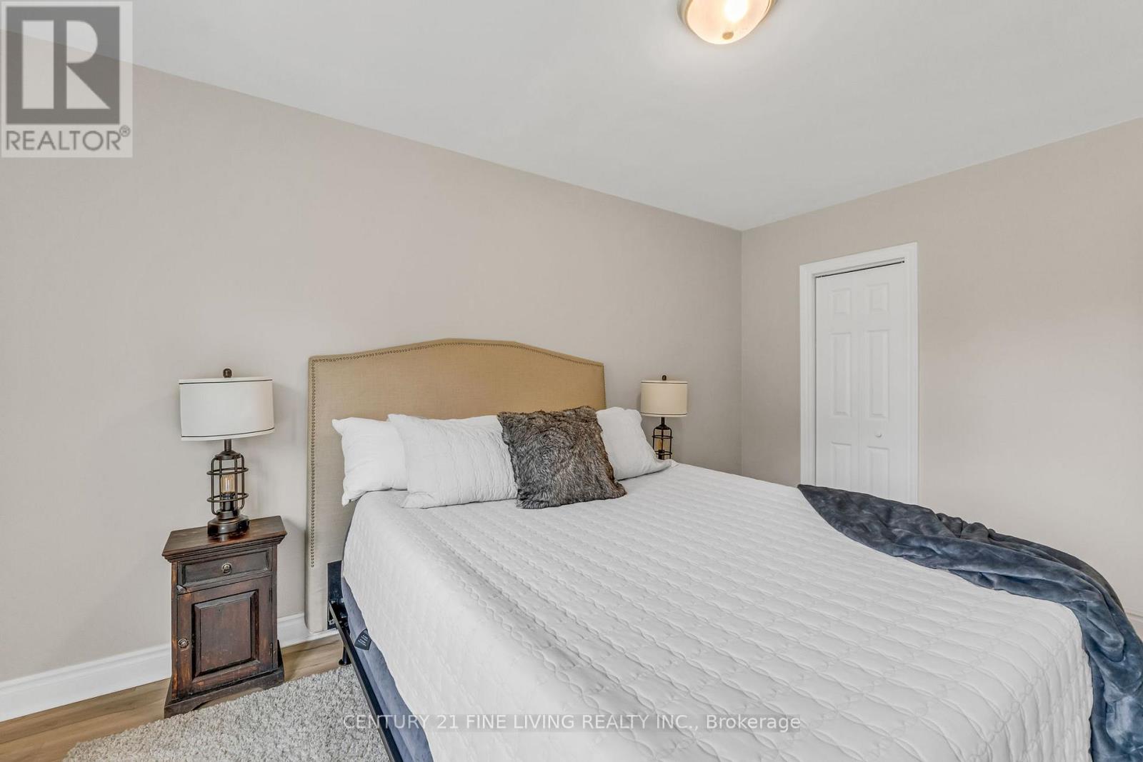 46 Rossburn Drive, Toronto, Ontario  M9C 2P8 - Photo 20 - W13076264