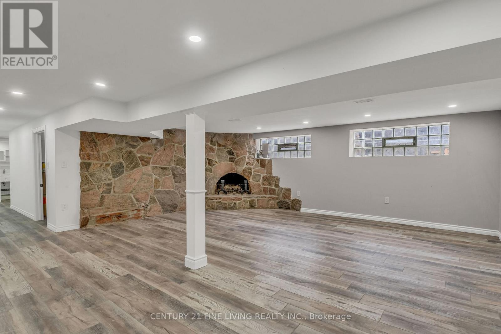 46 Rossburn Drive, Toronto, Ontario  M9C 2P8 - Photo 27 - W13076264