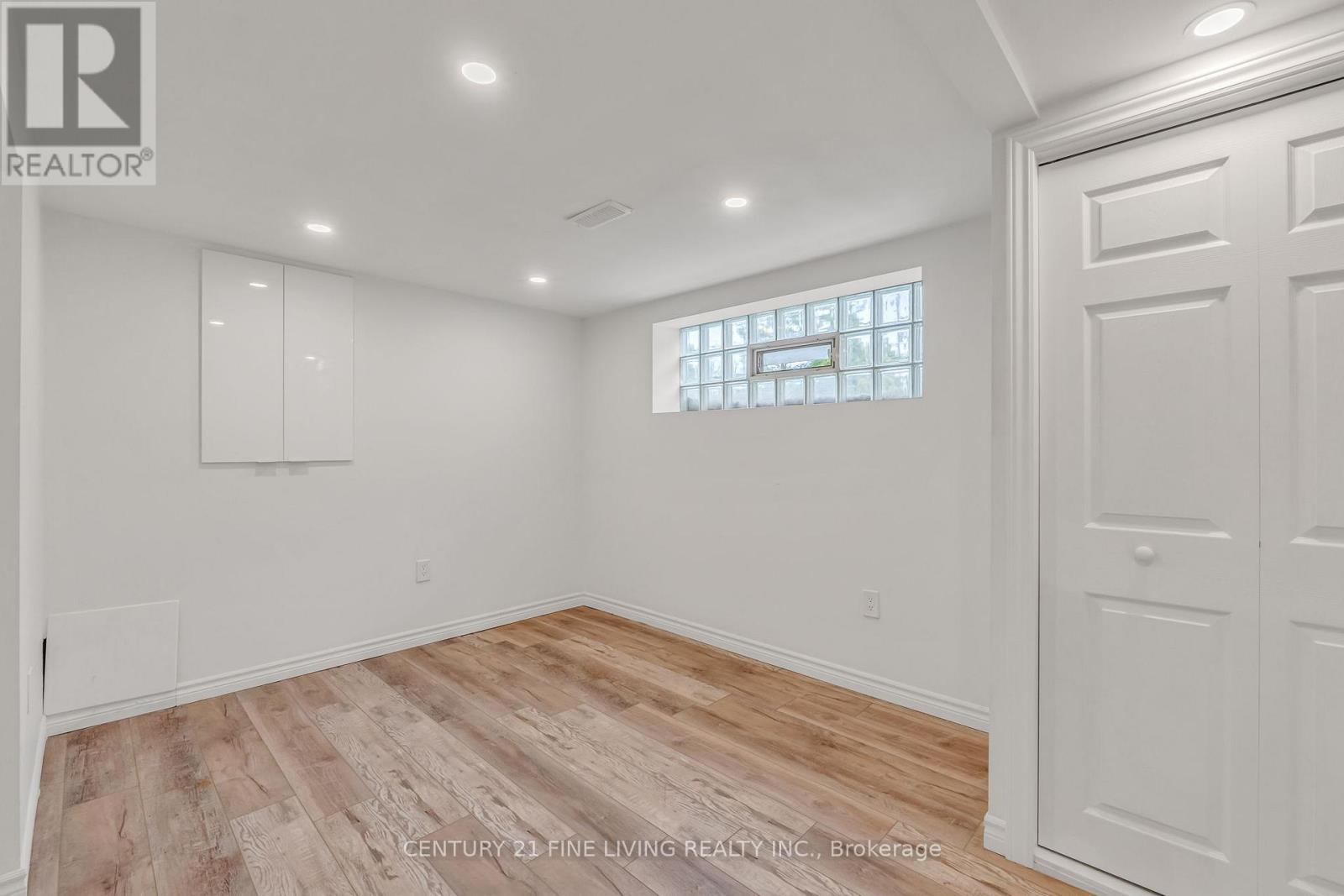 46 Rossburn Drive, Toronto, Ontario  M9C 2P8 - Photo 34 - W13076264