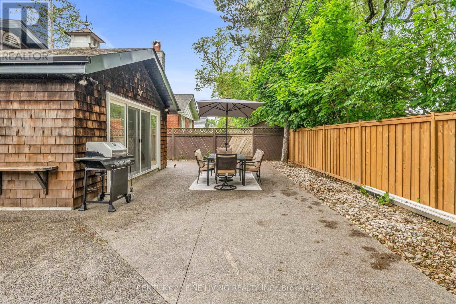46 Rossburn Drive, Toronto, Ontario  M9C 2P8 - Photo 39 - W13076264