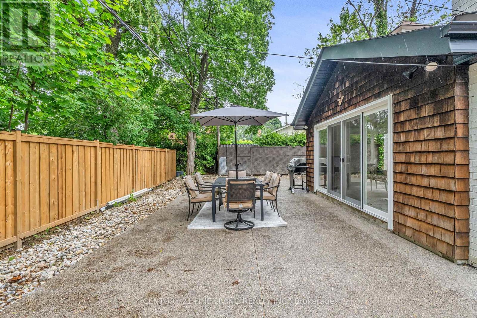 46 Rossburn Drive, Toronto, Ontario  M9C 2P8 - Photo 42 - W13076264