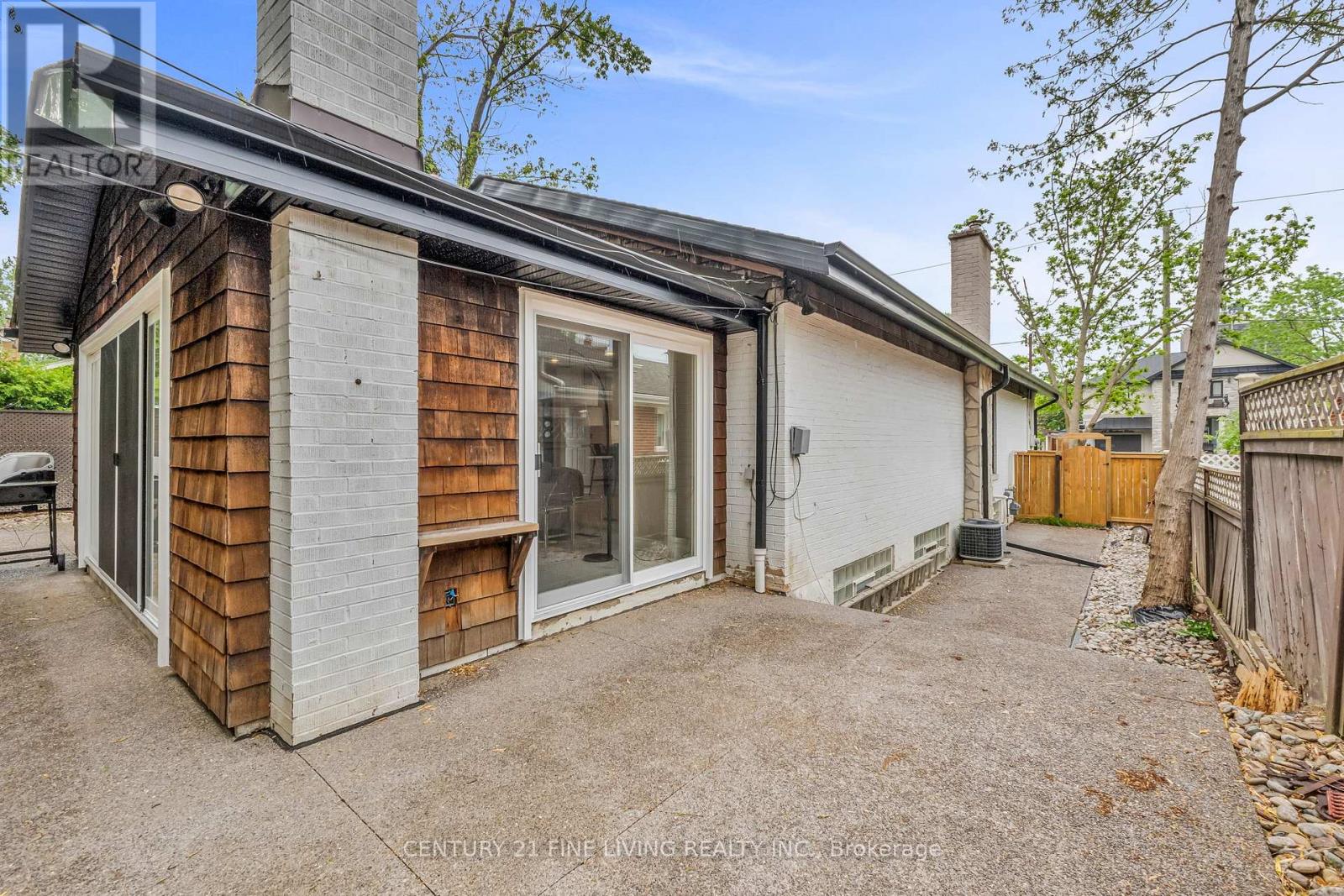 46 Rossburn Drive, Toronto, Ontario  M9C 2P8 - Photo 43 - W13076264