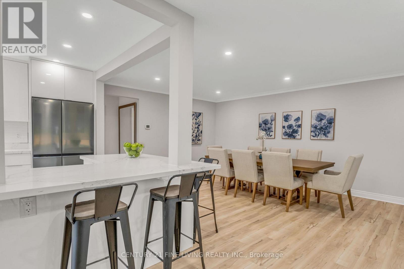 46 Rossburn Drive, Toronto, Ontario  M9C 2P8 - Photo 9 - W13076264