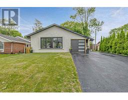 46 ROSSBURN DRIVE, Toronto, Ontario