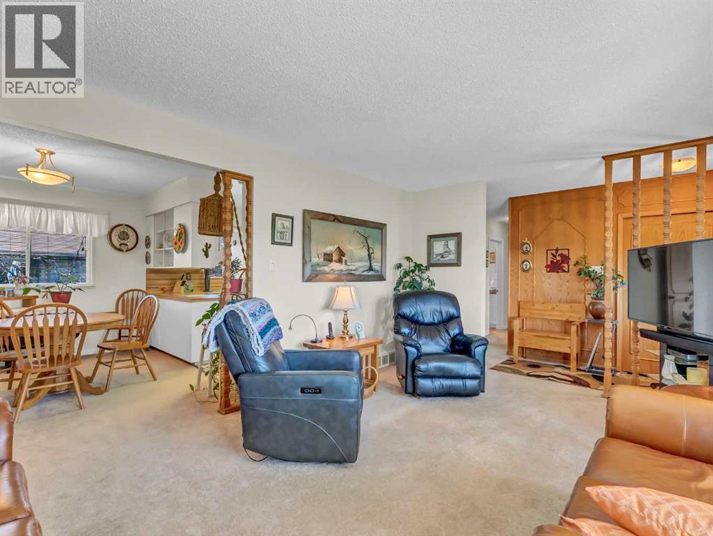 70 Morrow Court Nw, Medicine Hat, Alberta  T1A 7B7 - Photo 9 - A2304235