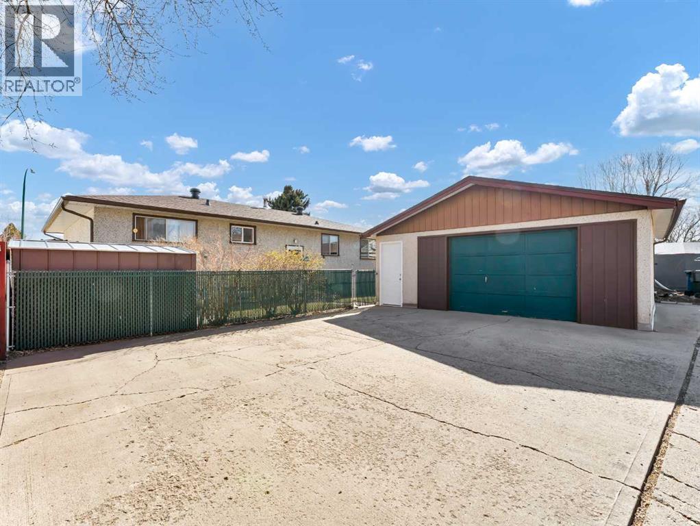 70 Morrow Court Nw, Medicine Hat, Alberta  T1A 7B7 - Photo 48 - A2304235