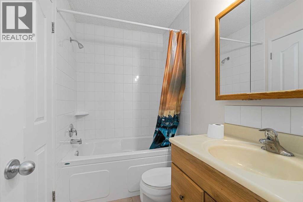 13, 803 Varsity Estates Drive NW, Calgary, Alberta  T3B 4W5 - Photo 22 - A2304862