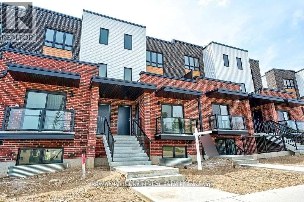 281 CHAPEL HILL Drive, Kitchener, Ontario