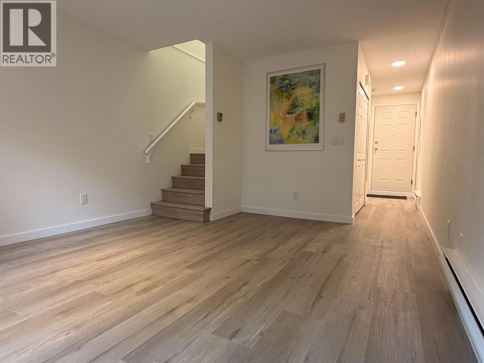 5 7184 Stride Avenue, Burnaby, British Columbia  V3N 1T7 - Photo 3 - R3118018