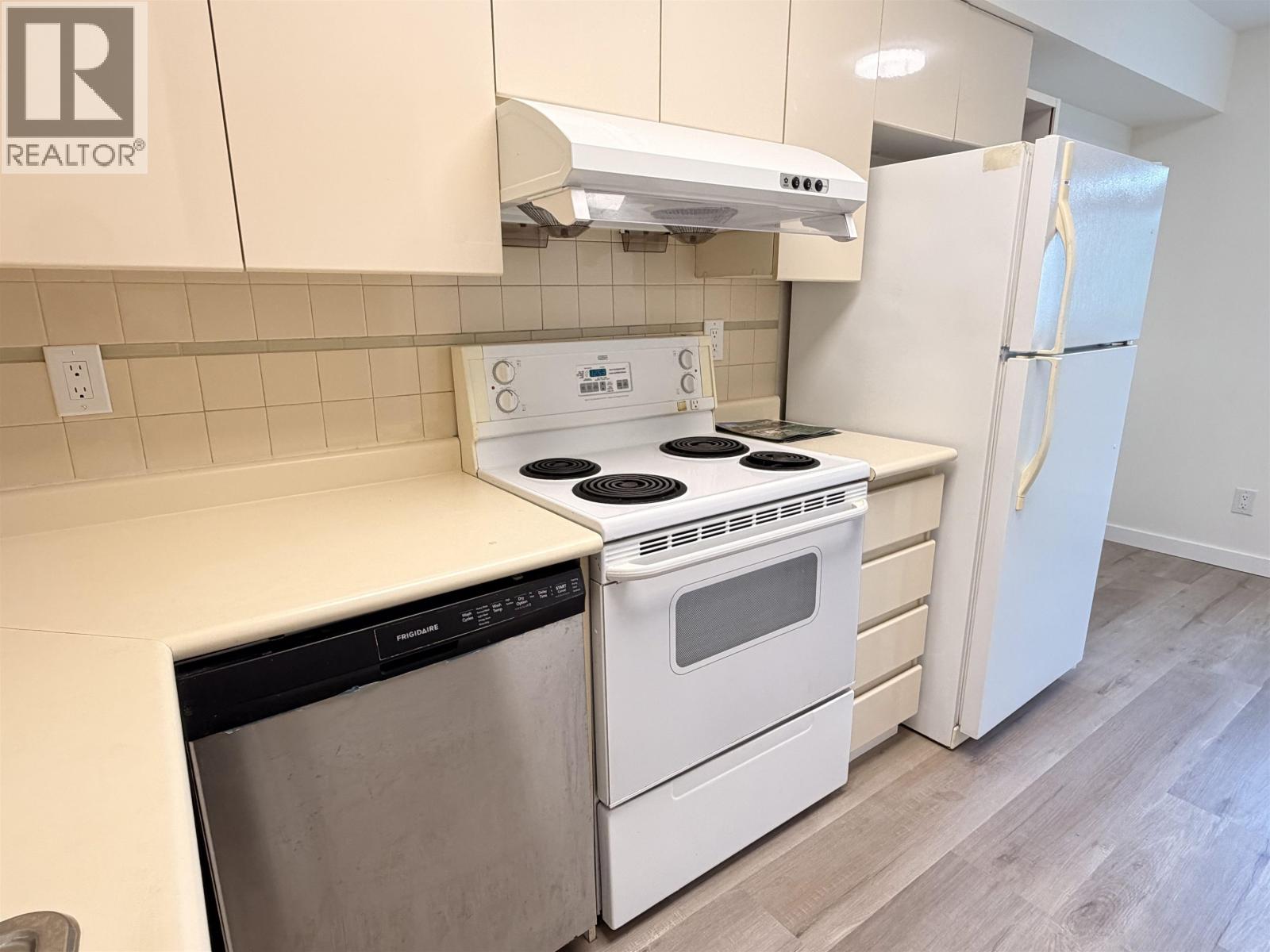 5 7184 Stride Avenue, Burnaby, British Columbia  V3N 1T7 - Photo 5 - R3118018