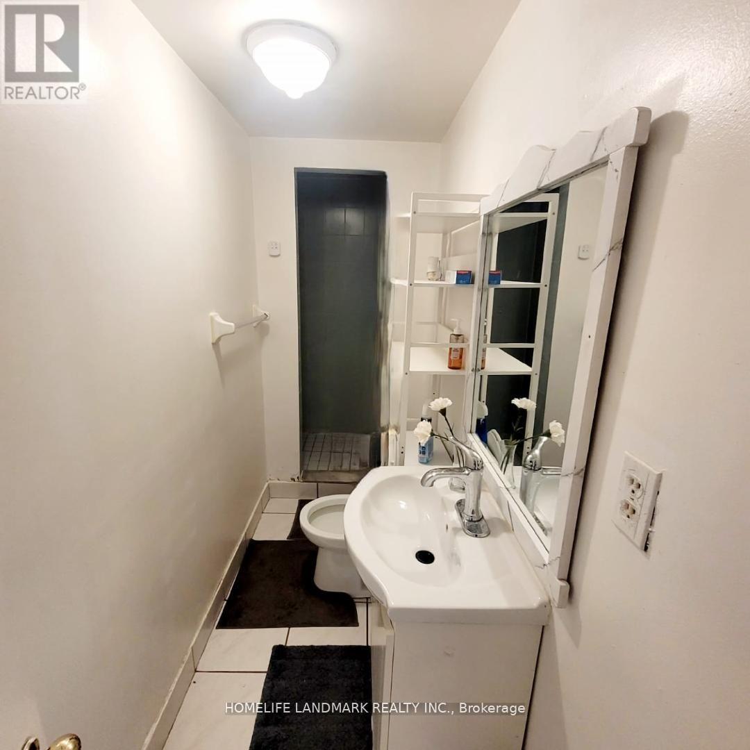 35 Wynn Road, Toronto, Ontario  M2R 1S8 - Photo 10 - C13076282