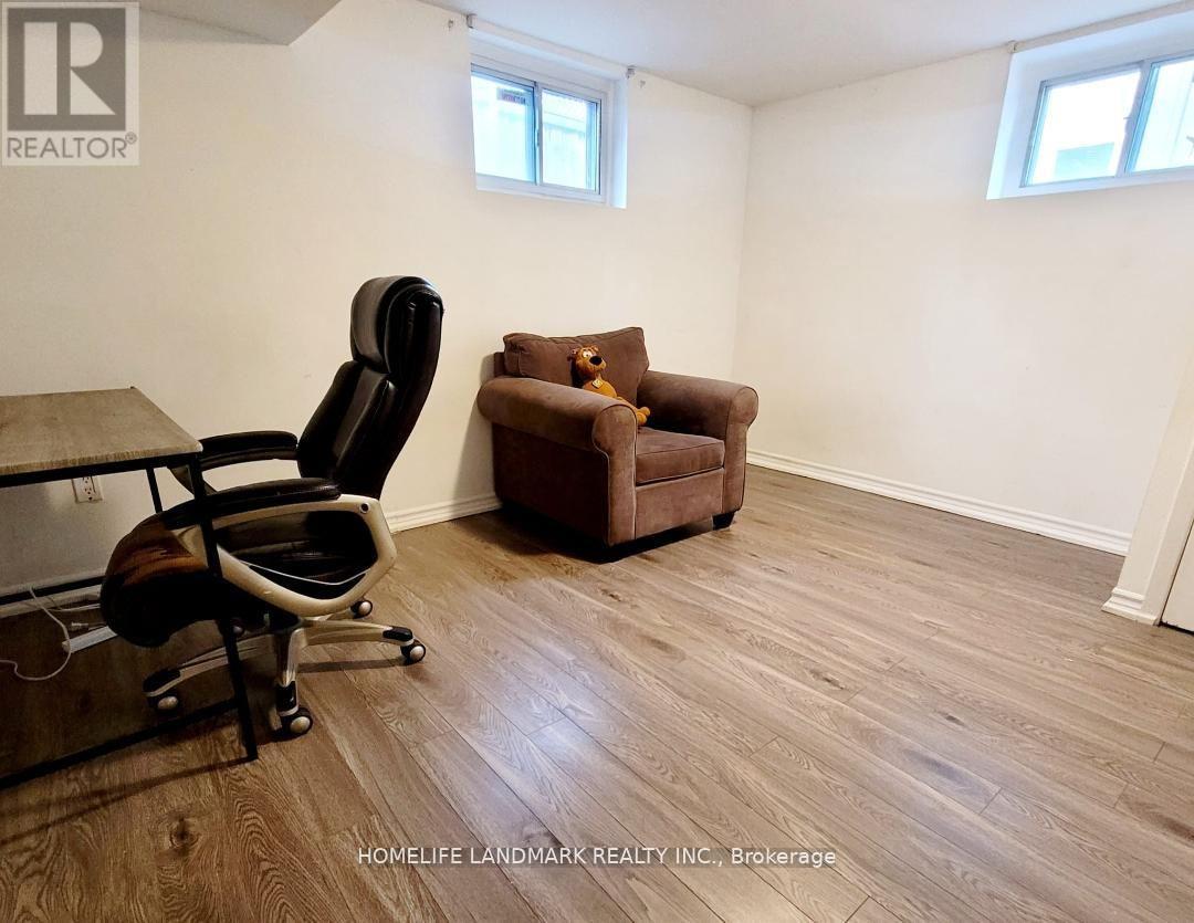 35 Wynn Road, Toronto, Ontario  M2R 1S8 - Photo 7 - C13076282