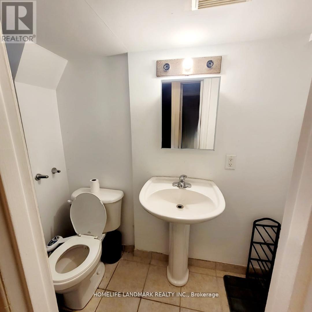 35 Wynn Road, Toronto, Ontario  M2R 1S8 - Photo 9 - C13076282