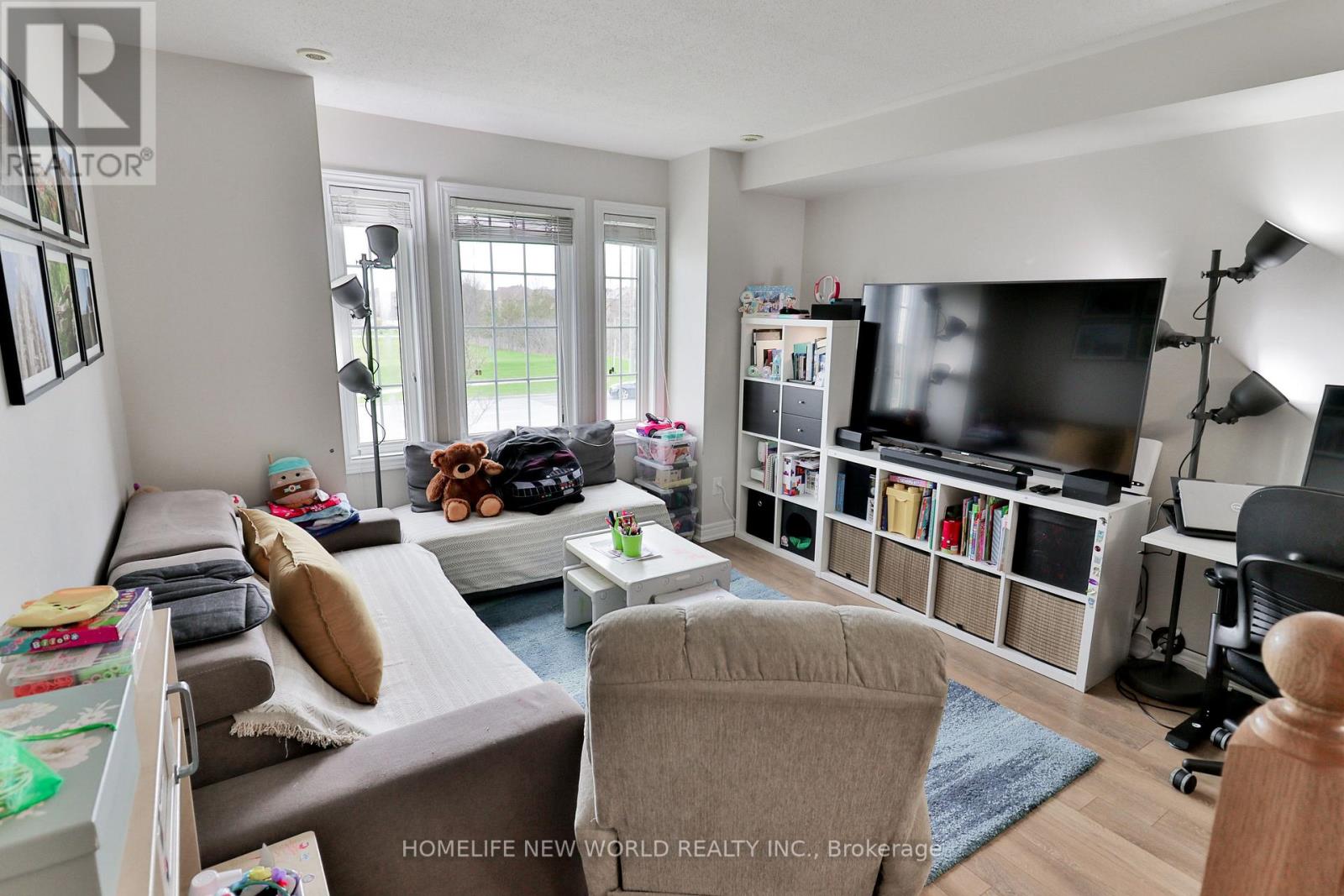 10004 Mccowan Road, Markham, Ontario  L6C 0N3 - Photo 2 - N13058380