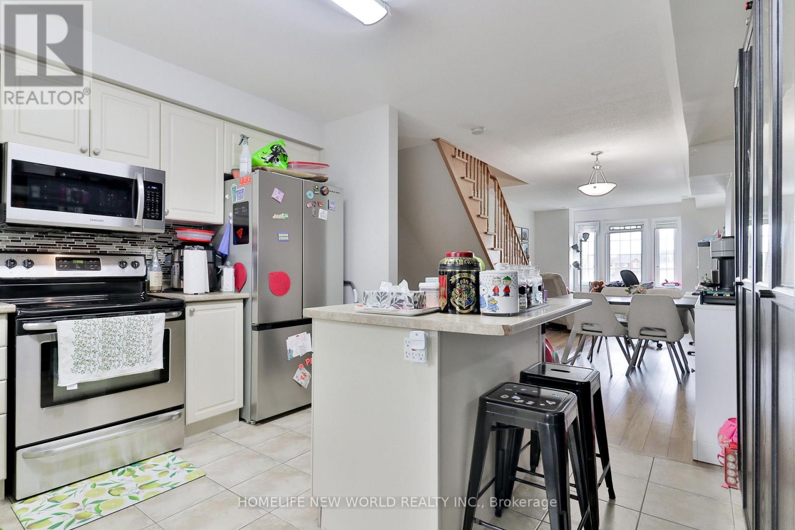 10004 Mccowan Road, Markham, Ontario  L6C 0N3 - Photo 7 - N13058380