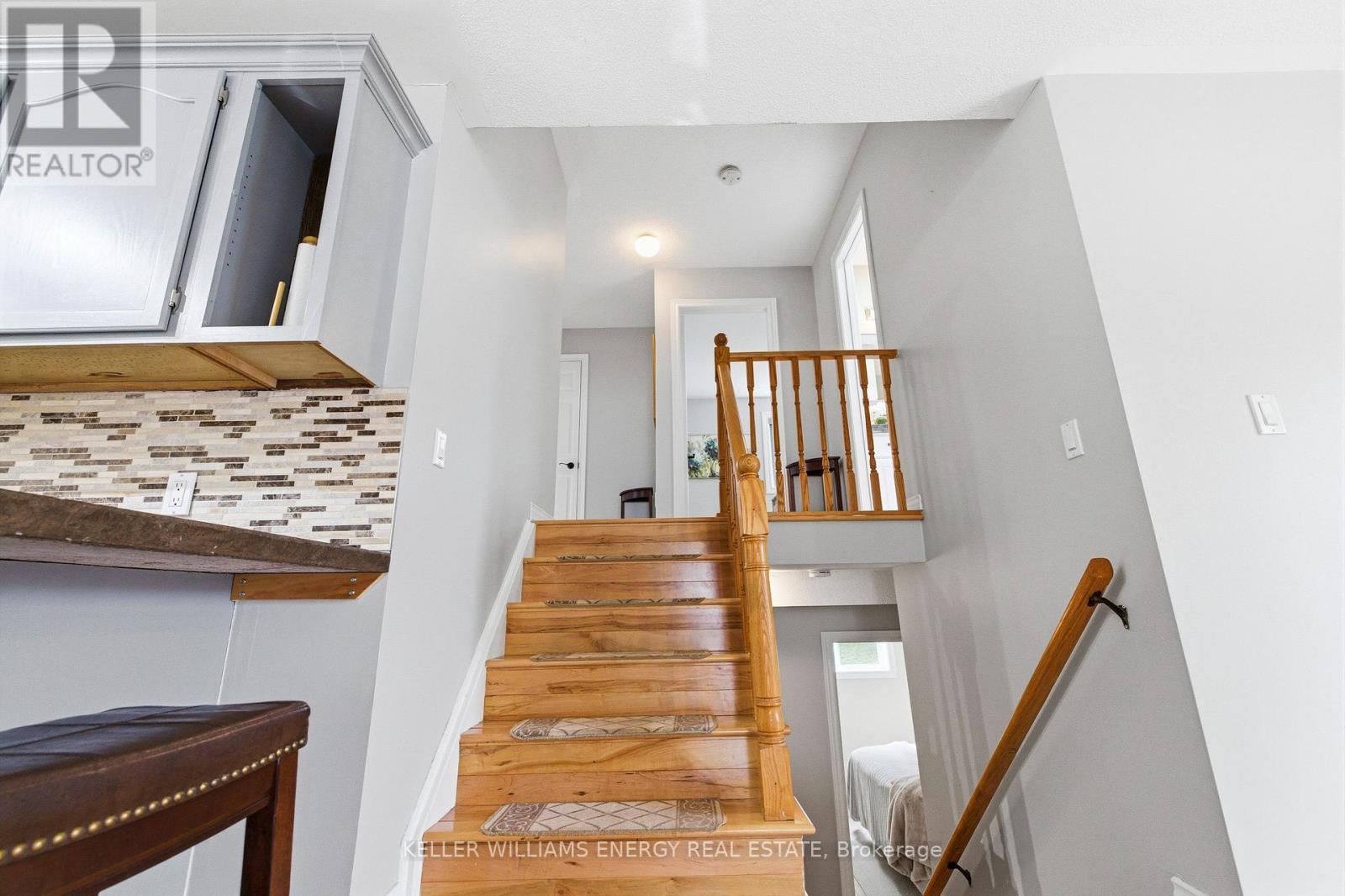 86 Rhonda Boulevard, Clarington, Ontario  L1C 3Y9 - Photo 16 - E13070072
