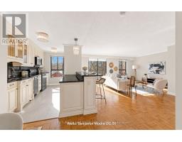 PH 1 - 15390 YONGE STREET, Aurora, Ontario