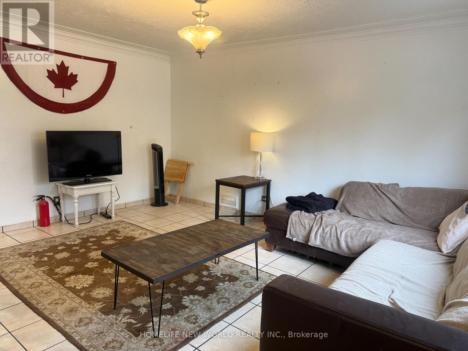 235 Bernard Avenue, London East, Ontario  M2K 1Z4 - Photo 4 - X12883260