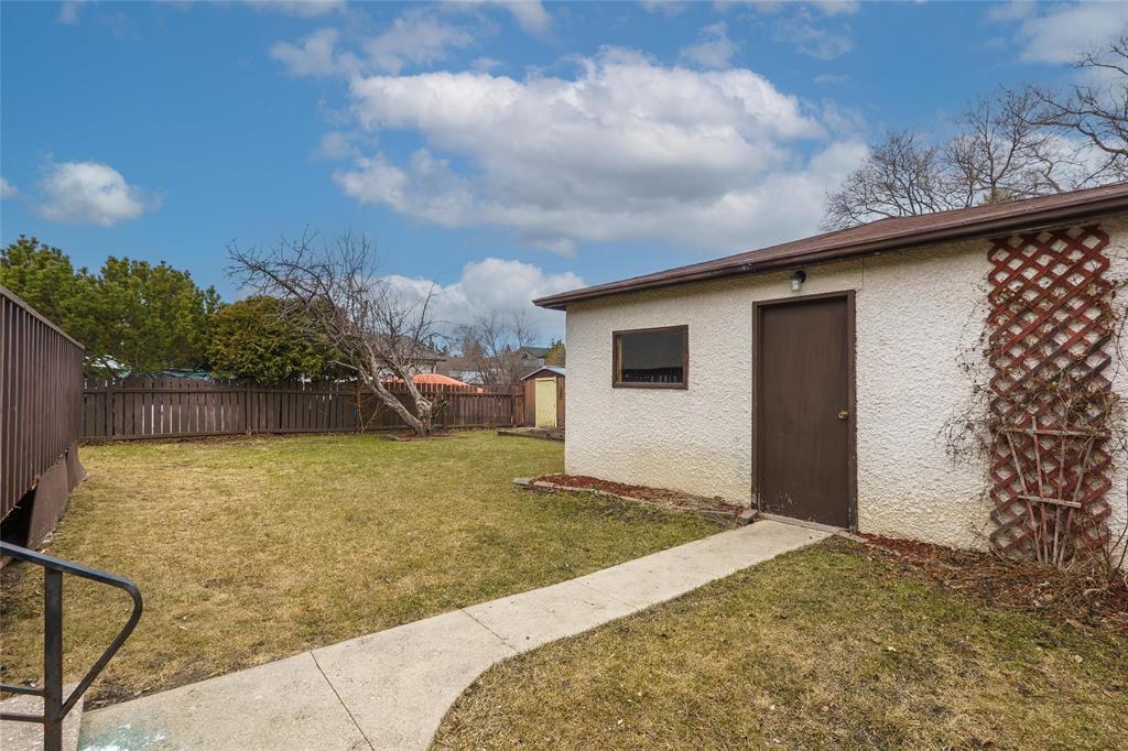 88 Malcana Street, Winnipeg, Manitoba  R2G 2S9 - Photo 37 - 202608689