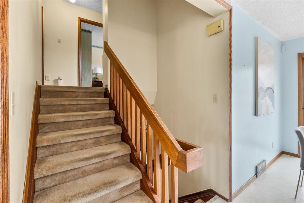 88 Malcana Street, Winnipeg, Manitoba  R2G 2S9 - Photo 5 - 202608689