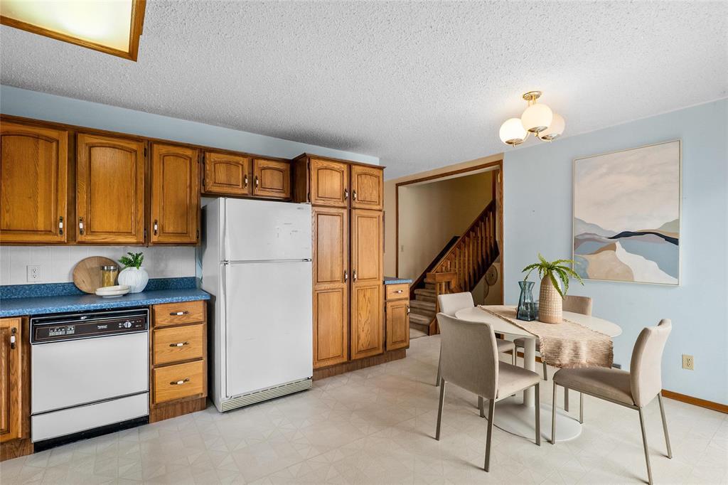88 Malcana Street, Winnipeg, Manitoba  R2G 2S9 - Photo 8 - 202608689