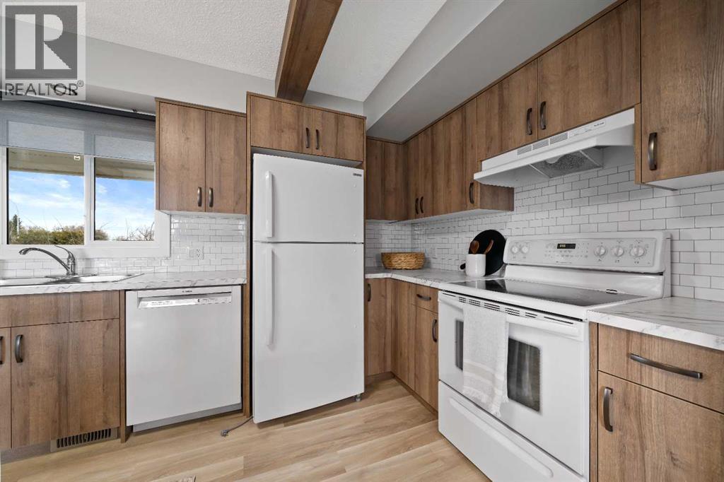 202 8 Avenue E, Bow Island, Alberta  T0K 0G0 - Photo 15 - A2306918