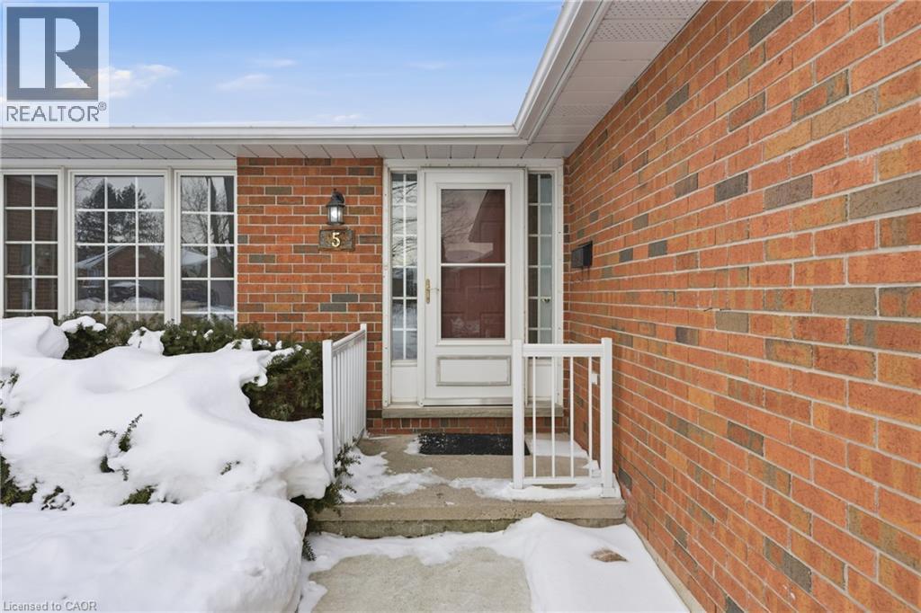 5 Linington Trail, Dundas, Ontario  L9H 6Z5 - Photo 4 - 40803695