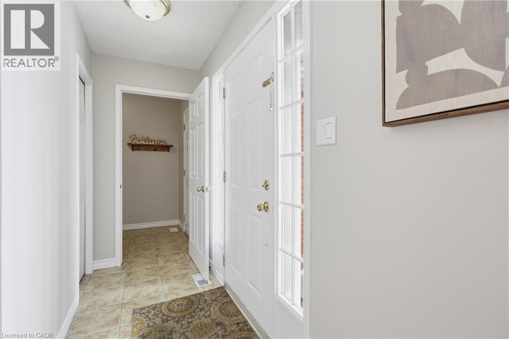 5 Linington Trail, Dundas, Ontario  L9H 6Z5 - Photo 7 - 40803695