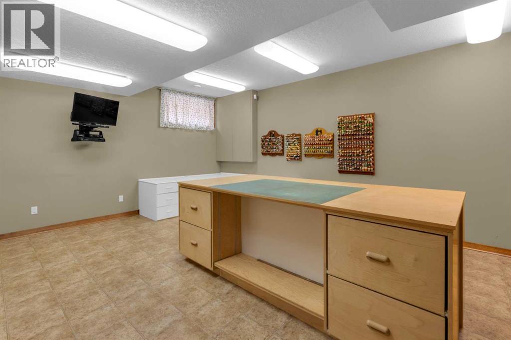 222 Ross Avenue, Cochrane, Alberta  T4C 1Z3 - Photo 31 - A2293461
