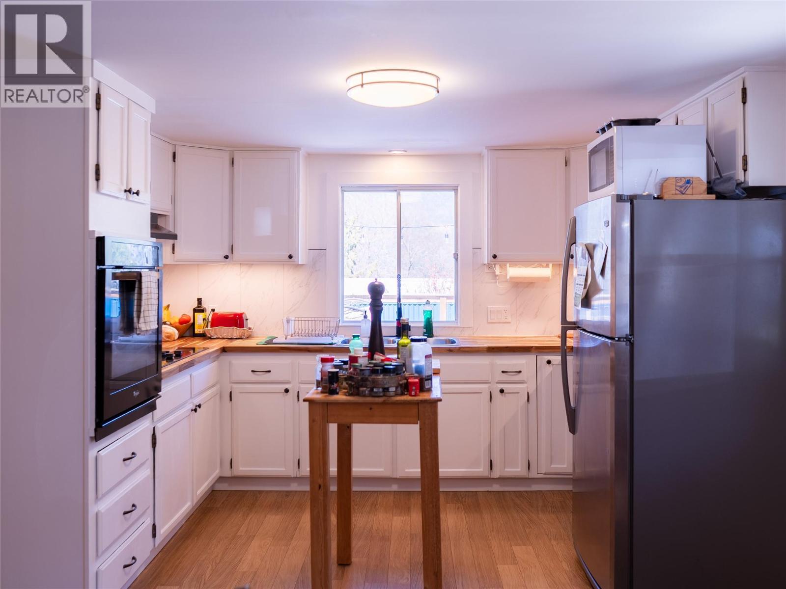 712 Ninth Street, Nelson, British Columbia  V1L 3B7 - Photo 12 - 10383129
