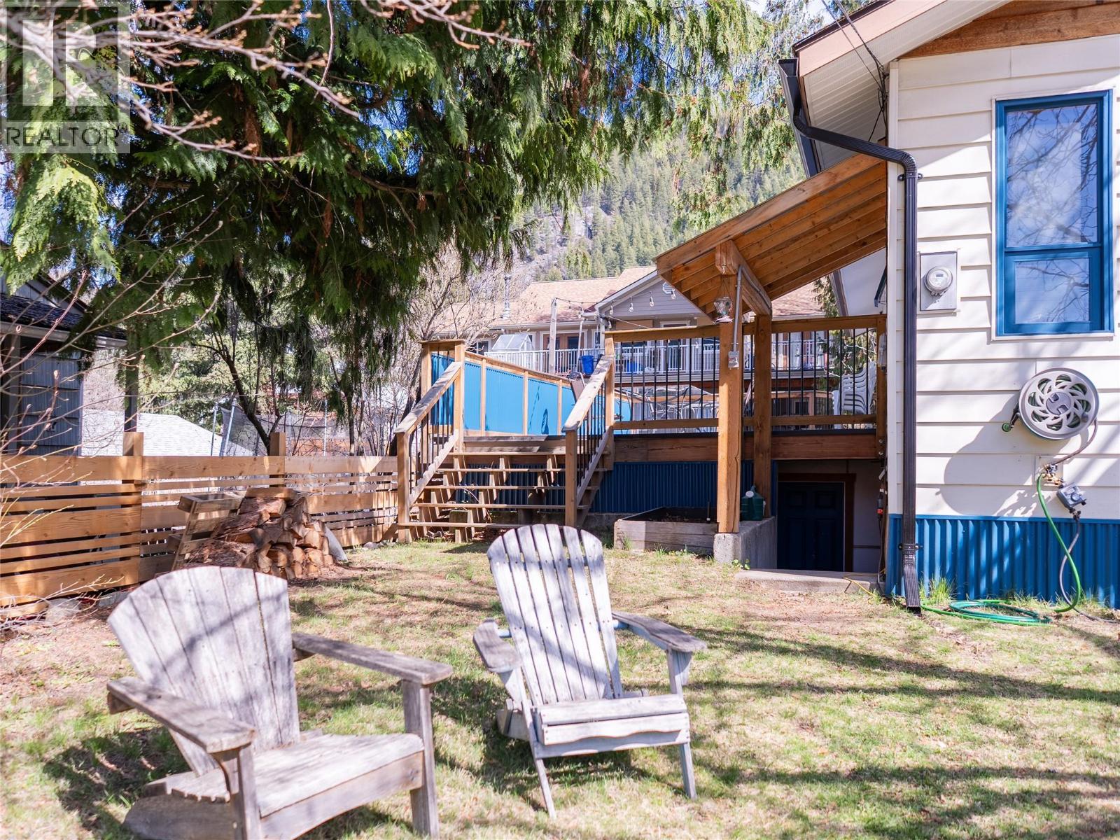 712 Ninth Street, Nelson, British Columbia  V1L 3B7 - Photo 6 - 10383129