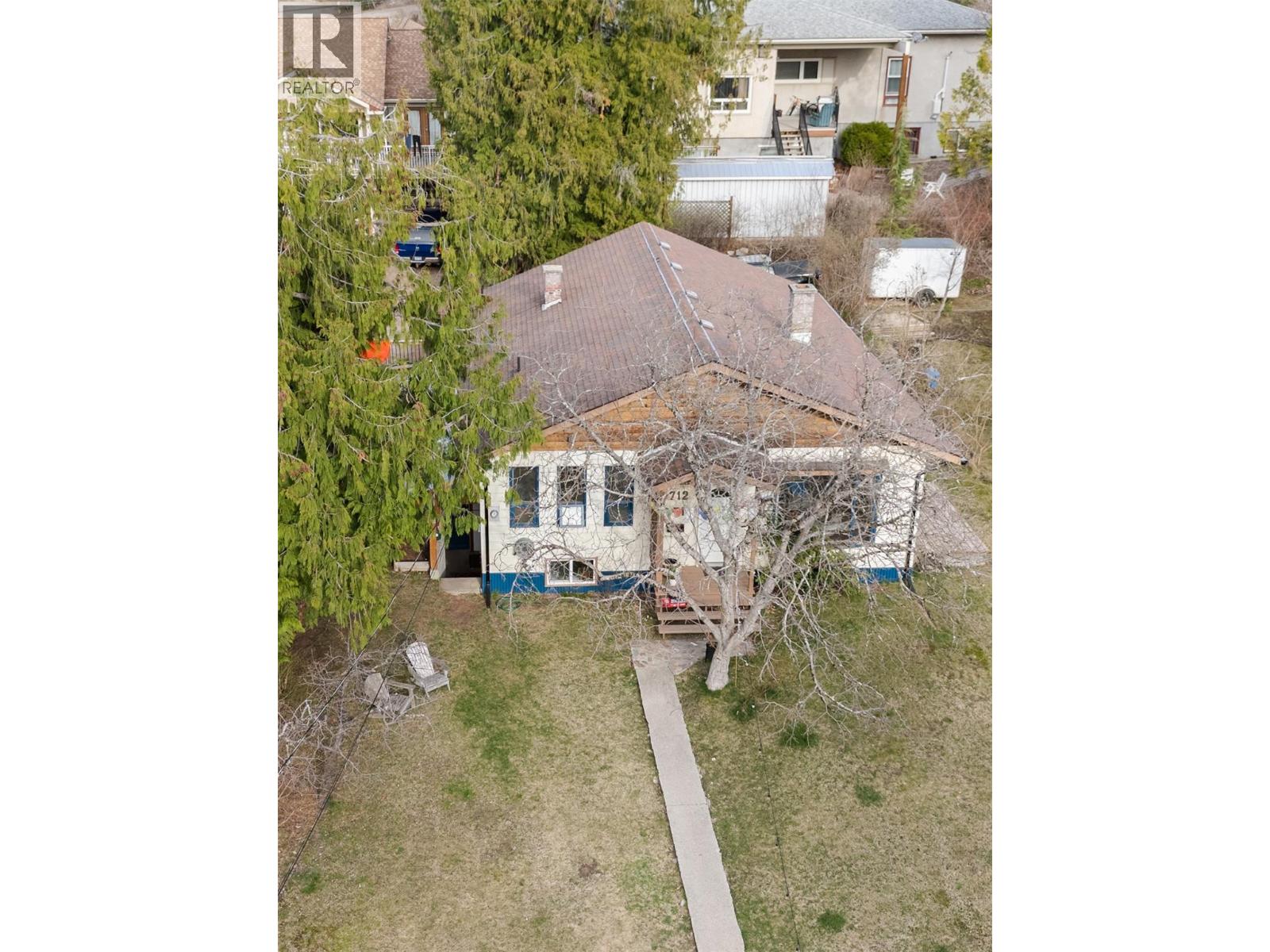 712 Ninth Street, Nelson, British Columbia  V1L 3B7 - Photo 5 - 10383129
