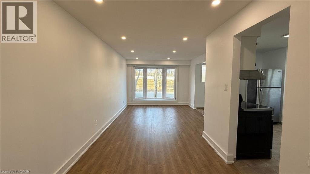 88 LONGFORD Drive, Newmarket, Ontario