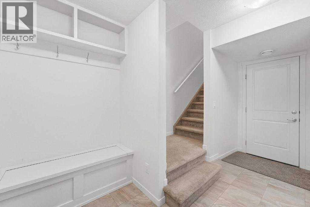 148 Legacy Point Se, Calgary, Alberta  T2X 3Z3 - Photo 7 - A2298495